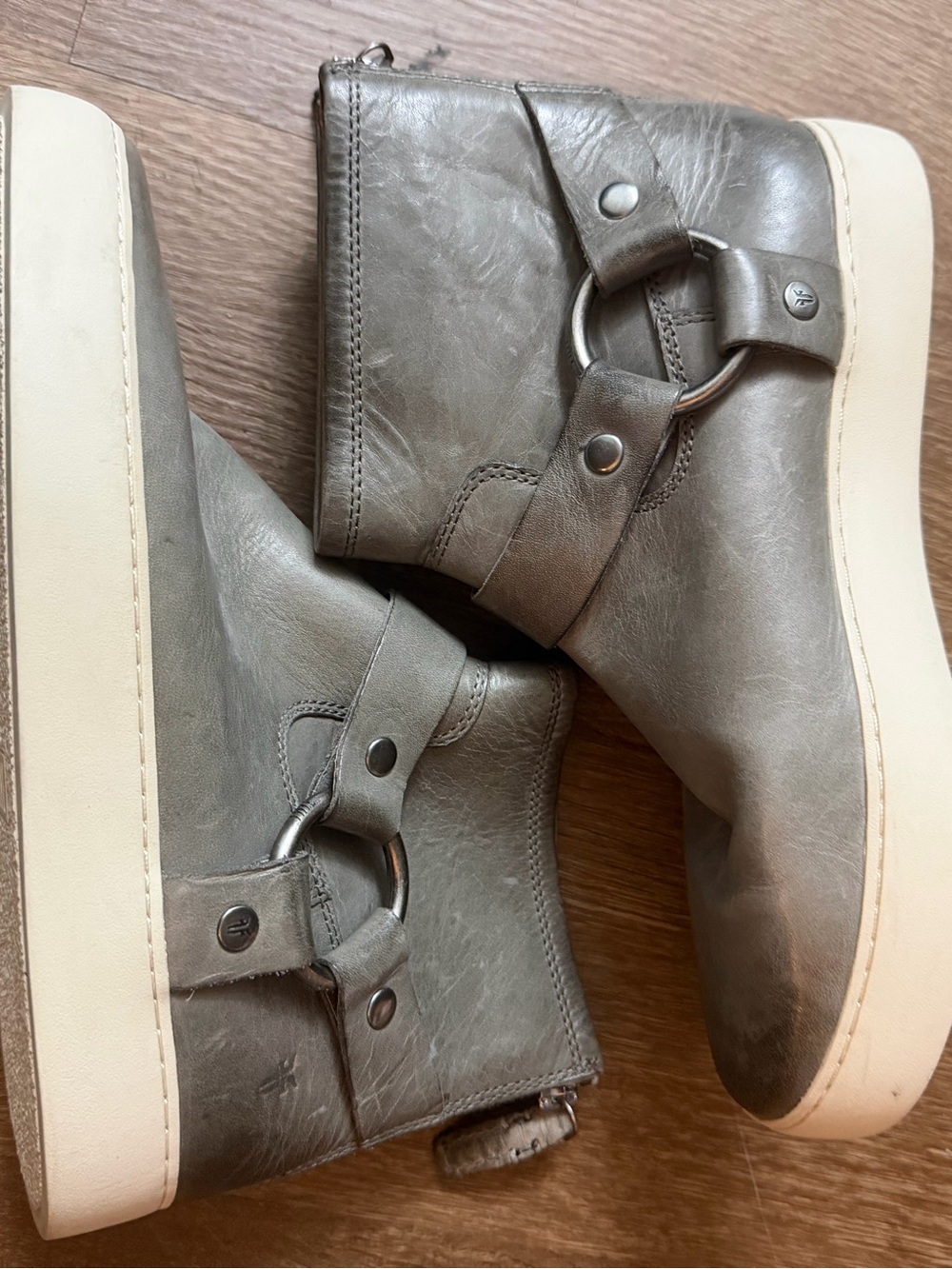 Frye Lena Harness Ankle Back Zip Booties Shoes Gray Leather Women’s Size 8.5